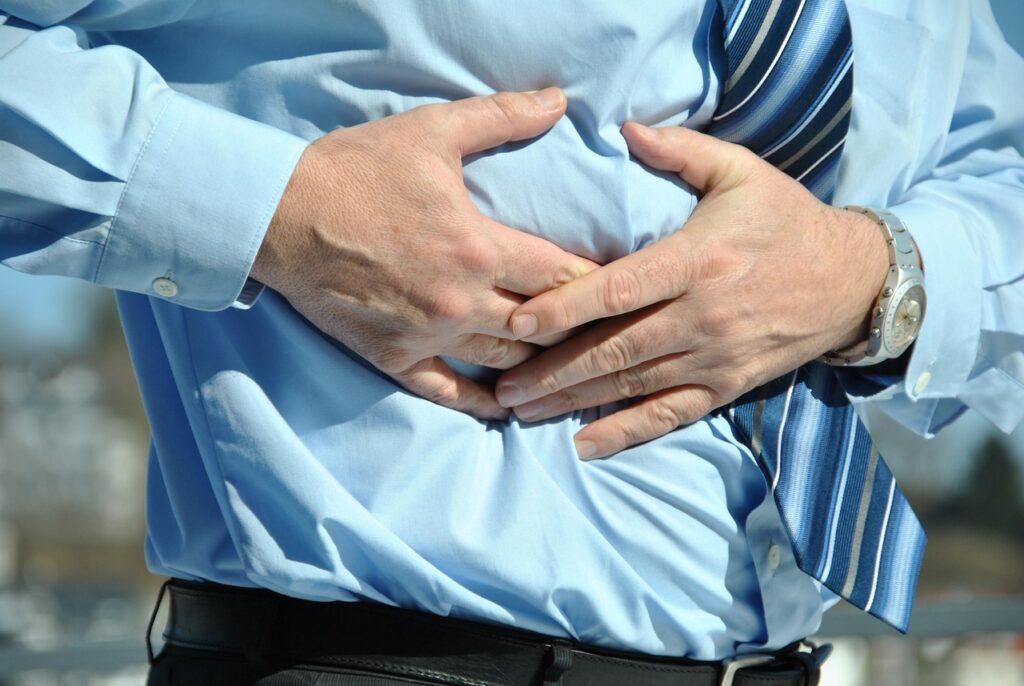 高齢者が胃痛を起きやすい薬を服用する際の注意点は？