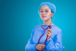 高齢者が糖尿病薬を使用する際の低血糖対策とは？