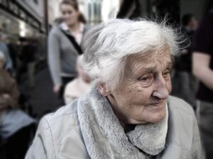 高齢者が知っておくべき薬の捨て方の正しい方法は？